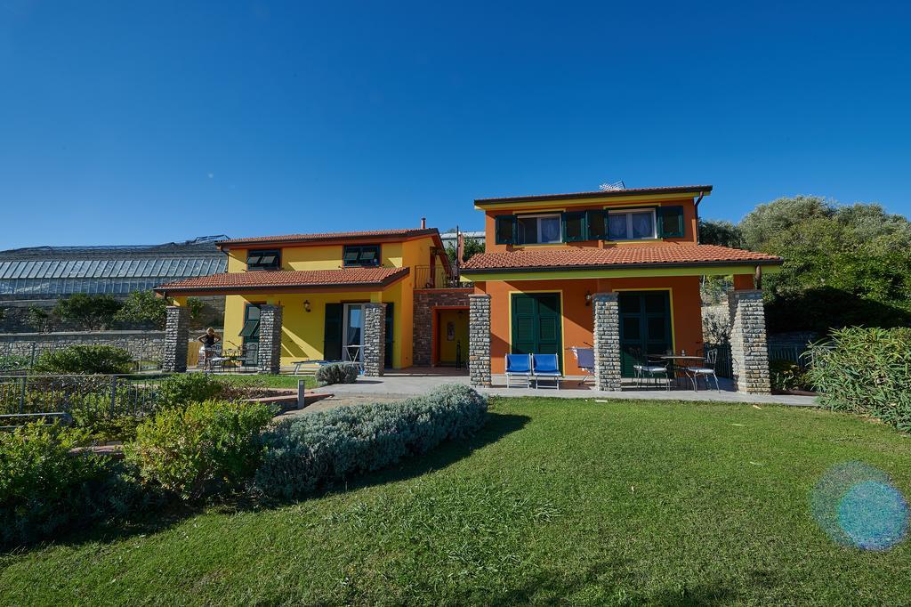 Agriturismo Le Girandole Диано-Марина Экстерьер фото